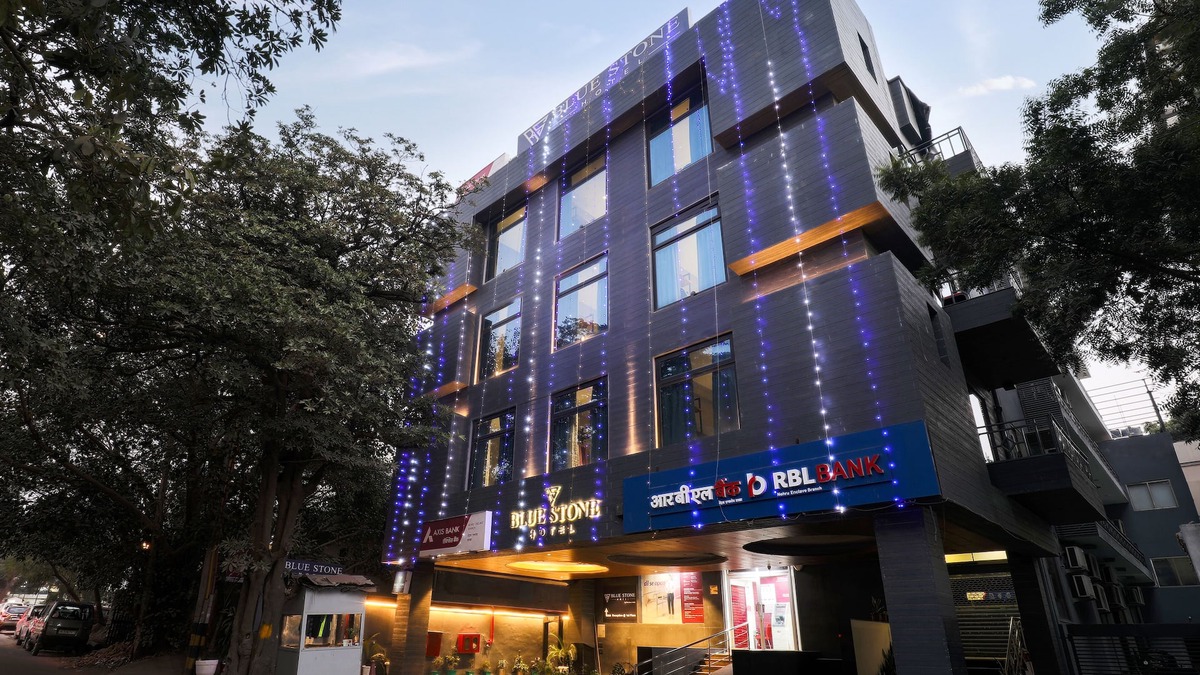 Chittaranjan Hotel | Hotel Blue Stone - Nehru Place