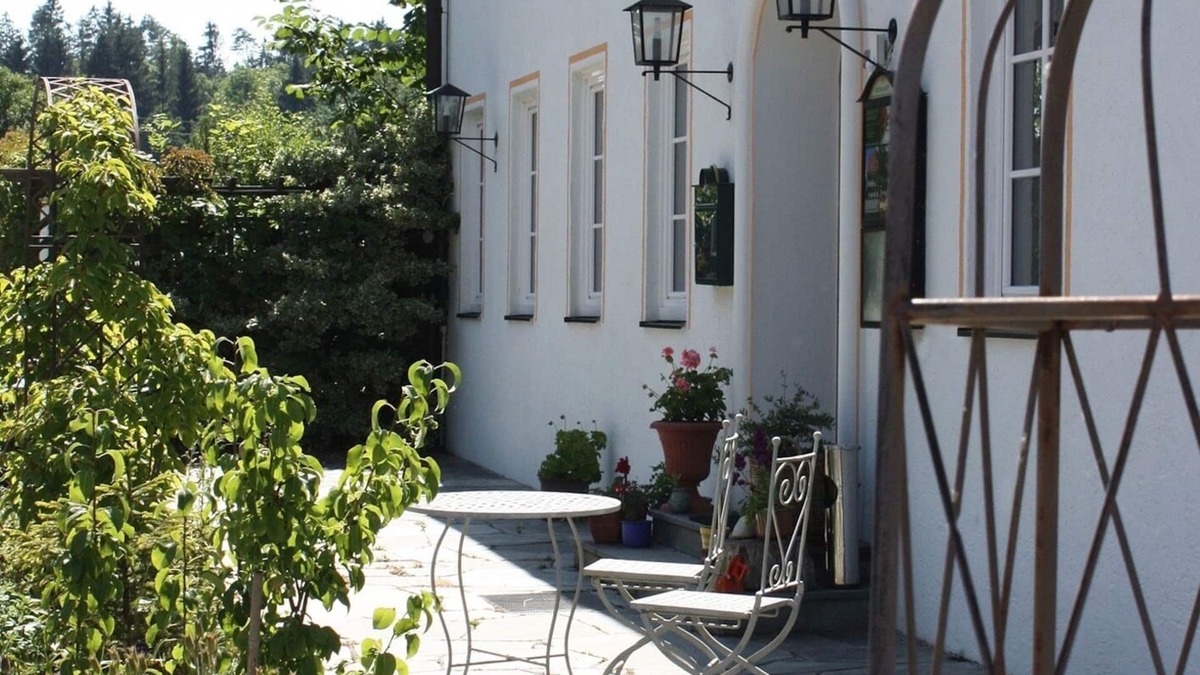 Leeder Hotel | Hotel Boarding House Hohenwart