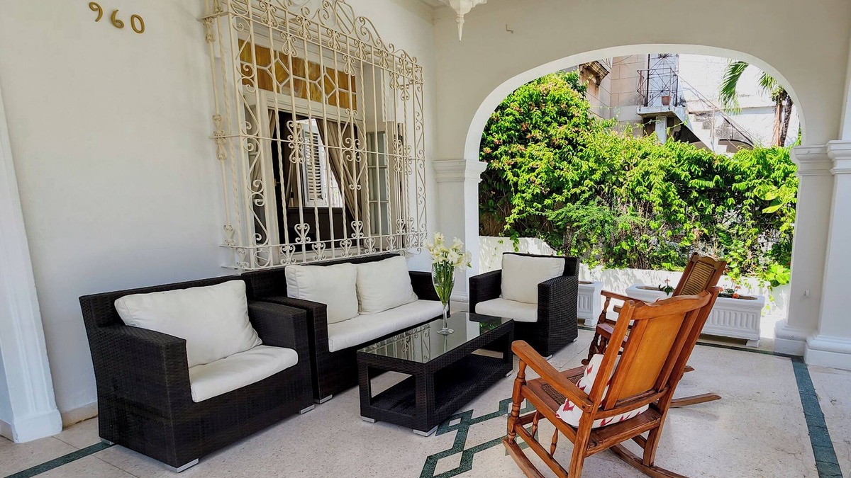 Plaza de la Revolucion Hotel | Hotel Boutique Balear