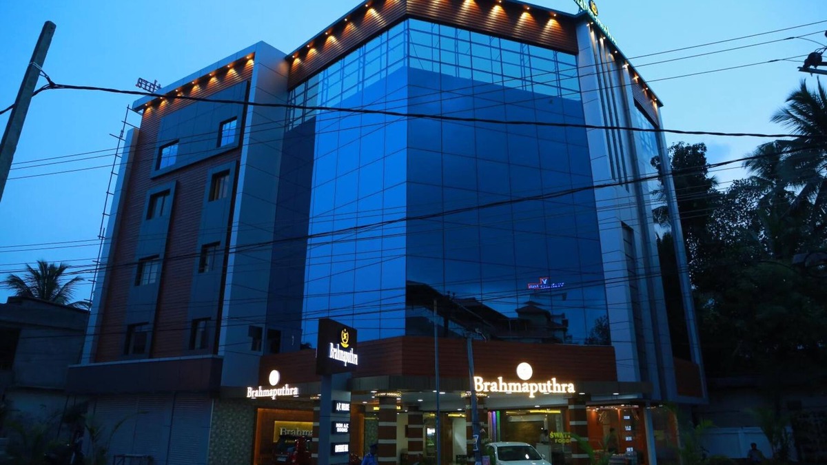 Kuppaayil Hotel | Hotel Brahmaputhra