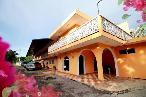 Ticul Hotel | Hotel Bugambilias