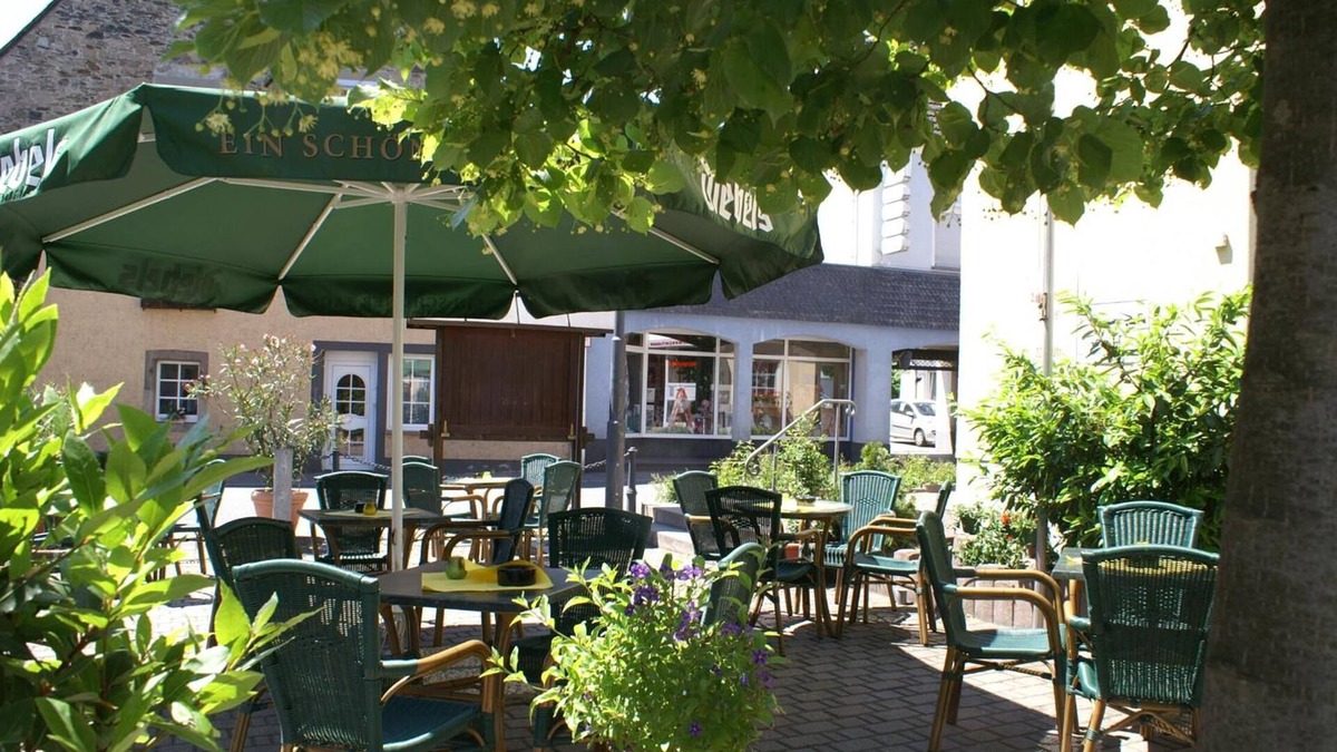 Nickenich Hotel | Hotel Burgklause