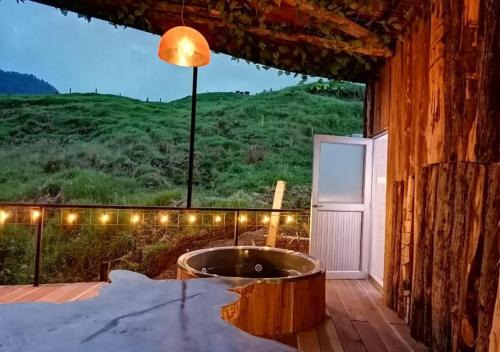 Gallinazo Cabin | Hotel Cabañas y Chalets lujosos Mágica Luna Manizales
