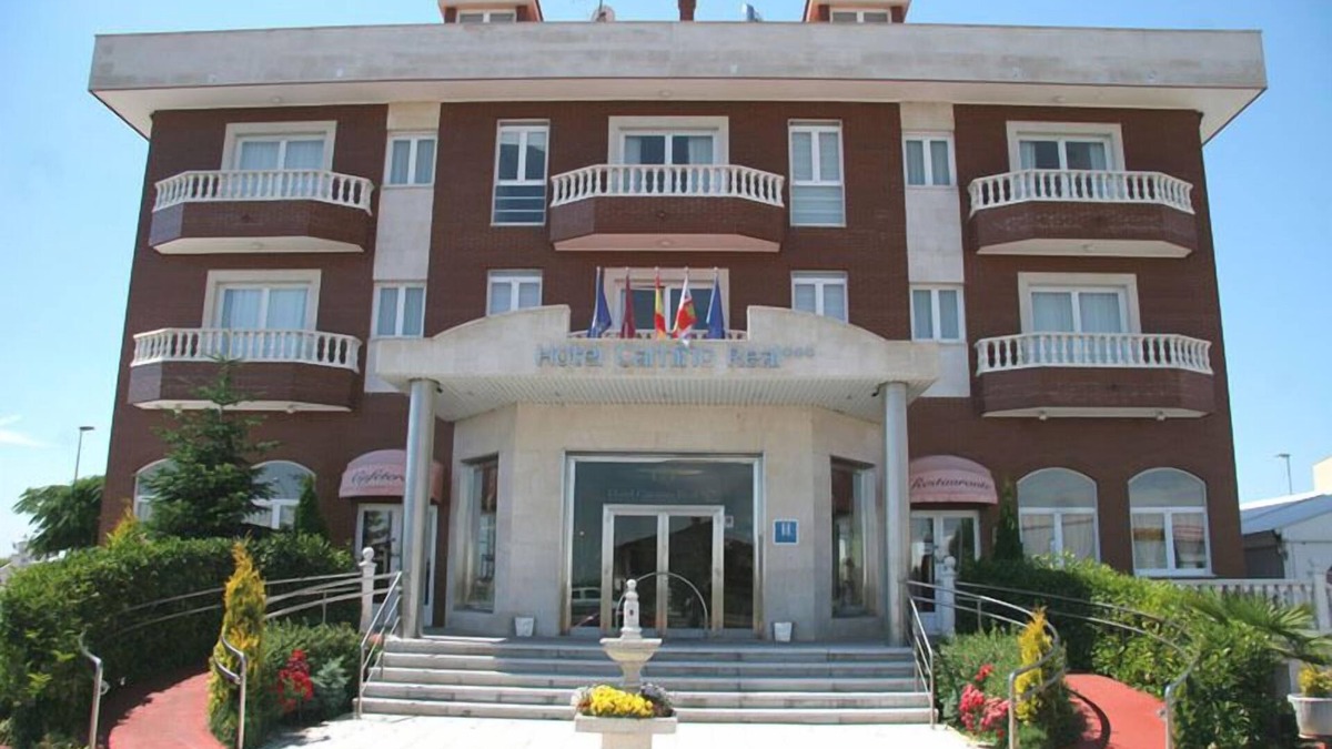 Santa Olaja de la Ribera Hotel | Hotel Camino Real