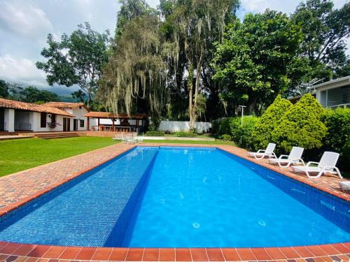 Piedecuesta Hotel | Hotel Casa Blanca Campestre