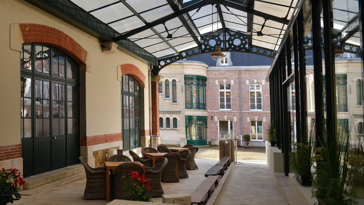 Ay Hotel | Hotel Castel Jeanson