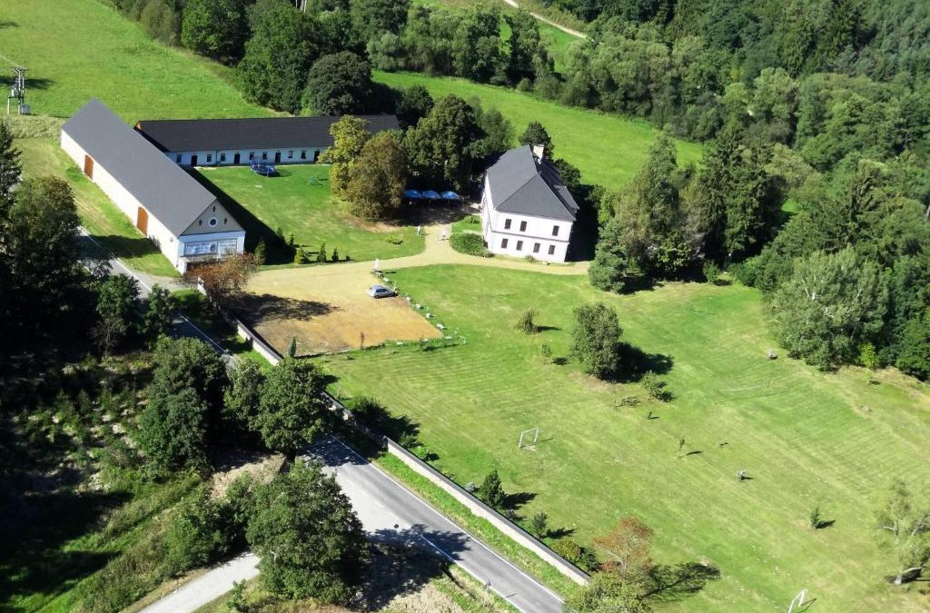 Sepekov Hotel | Hotel Castle Mlýn Maděrovka