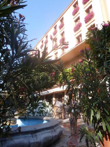 Sala Hotel | Hotel Centrál Šaľa