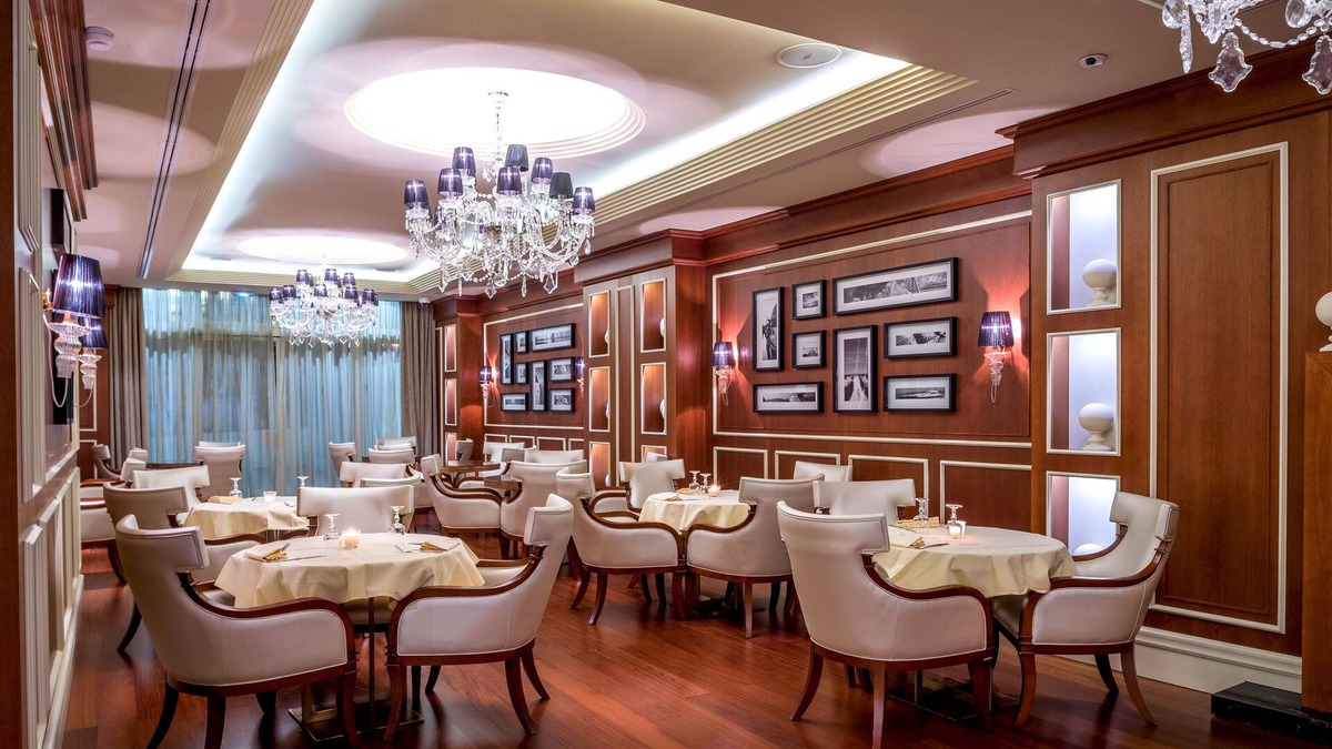 Les Eaux-Vives Hotel | Hotel Century