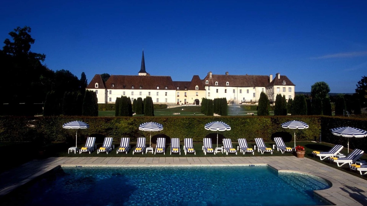 Gilly-les-Citeaux Hotel | Hotel Chateau de Gilly