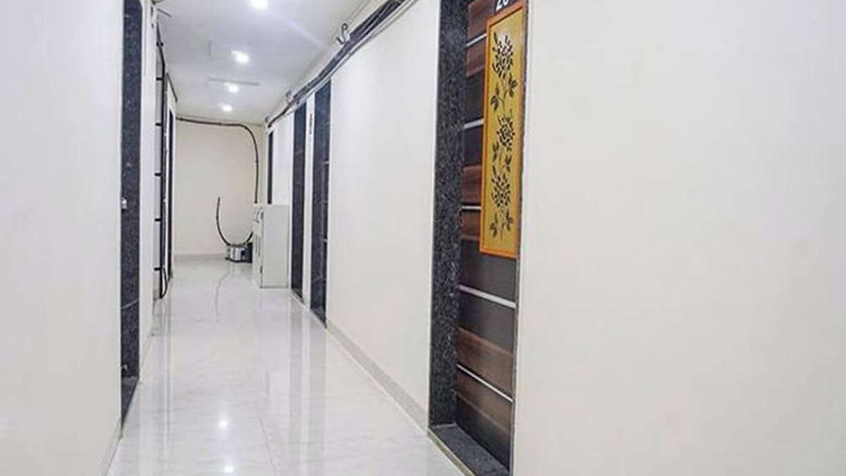 Wagholi Hotel | Hotel Classic Square