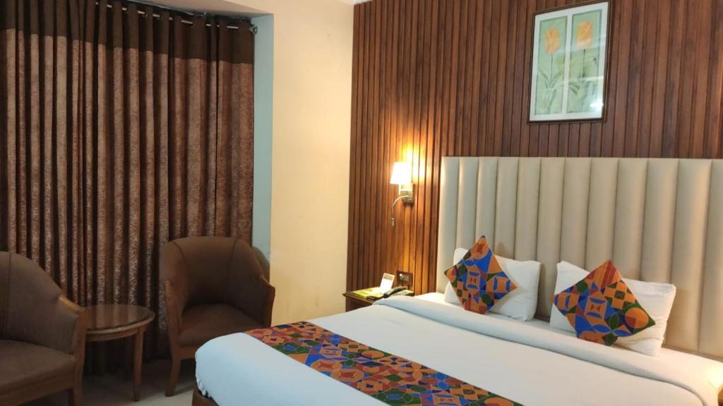 Nehru Place Hotel | HOTEL CONCLAVE EXECUTIVE