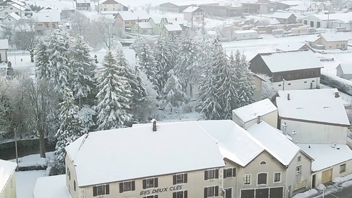 Bussang House | Hotel converted into a group B&B with 20 rooms and 18 bathrooms