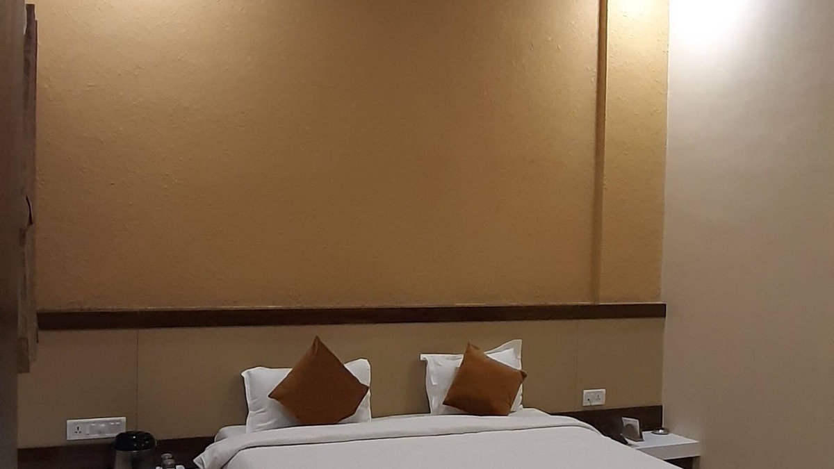 Nashik Hotel | Hotel Cool Palace