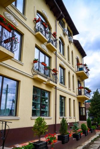Maneciu Hotel | Hotel Coquette