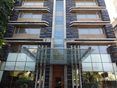 Navrangpura Hotel | Hotel Cosmopolitan