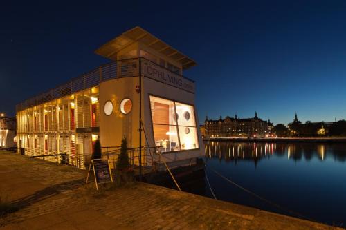 Copenhagen City Centre Boat Rental | Hotel CPH Living