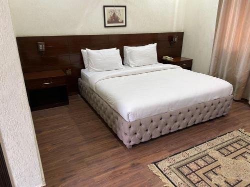 Peshawar Hotel | Hotel Crescent