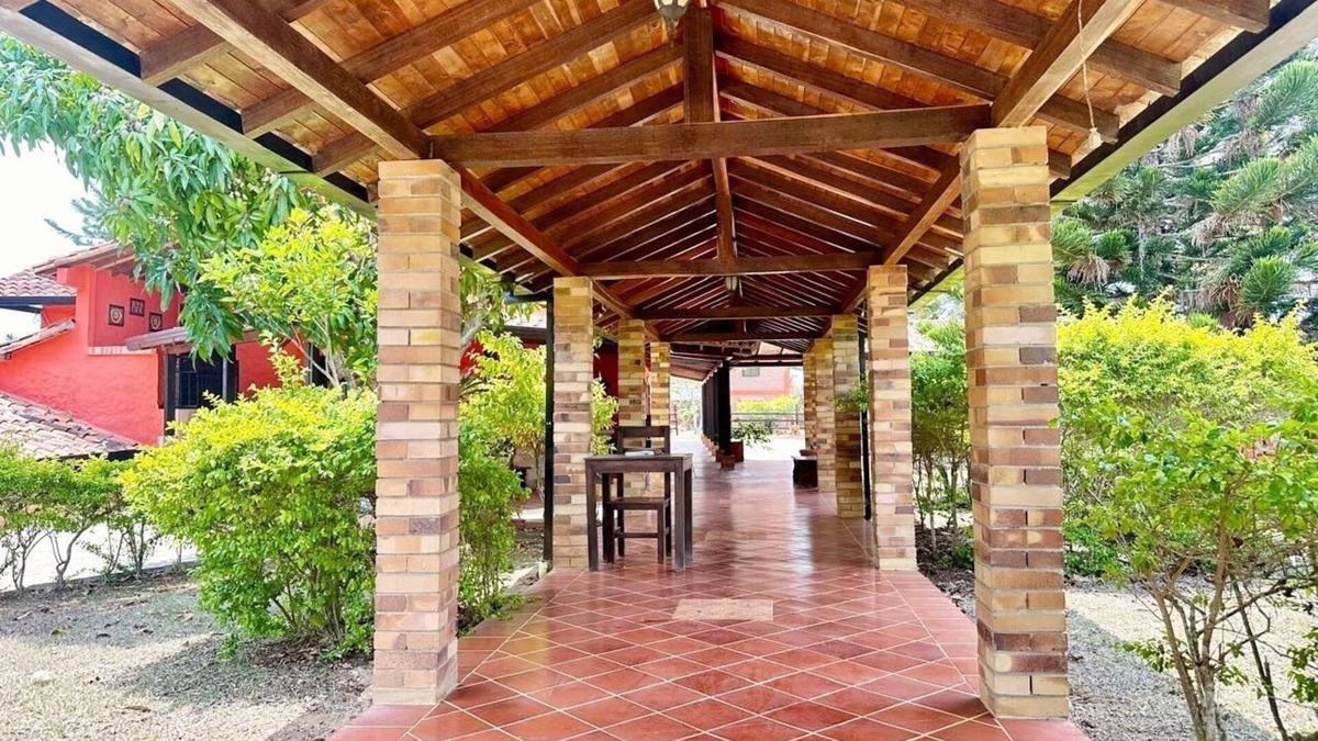 Los Santos Hotel | Hotel Cristo Rey Campestre