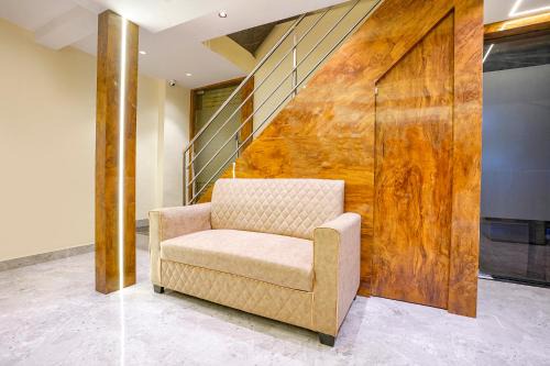 Goregaon West Hotel | Hotel Crystal By Glitz Hotels