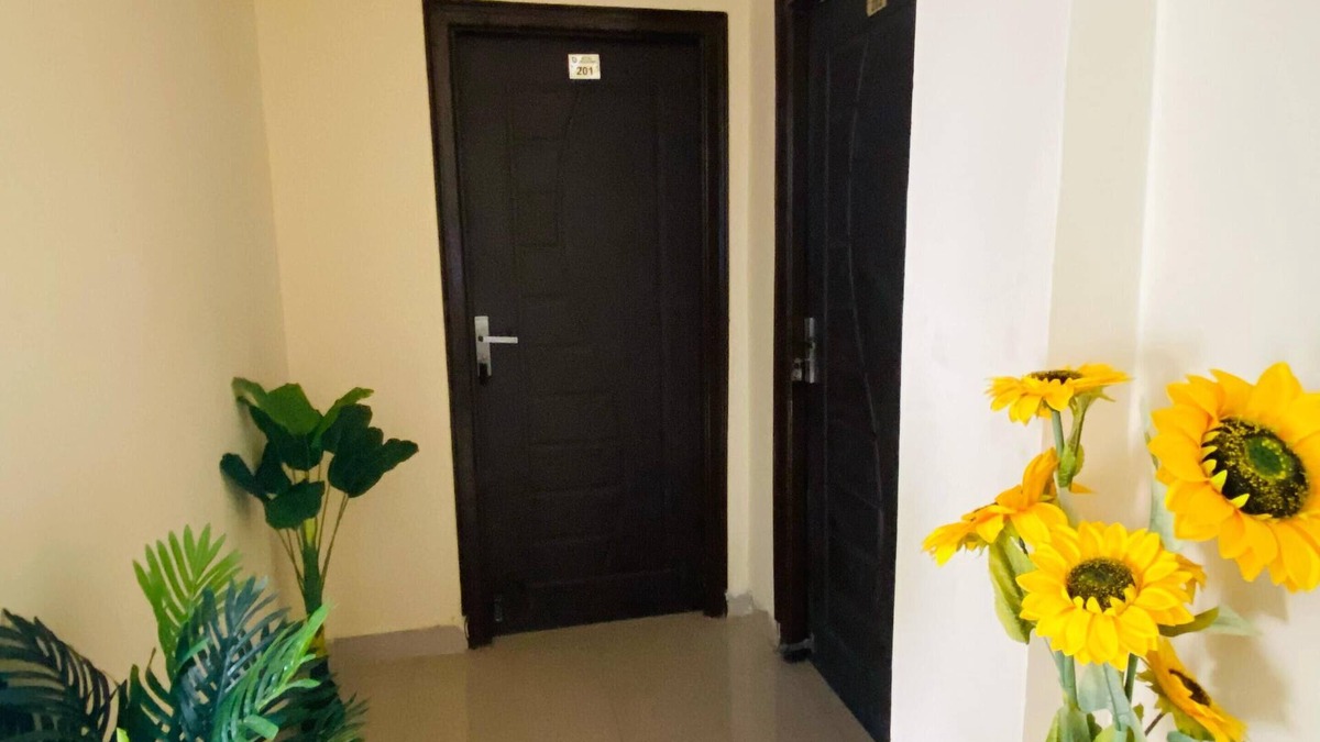 Shamshabad Villa | Hotel D Crescent Villa
