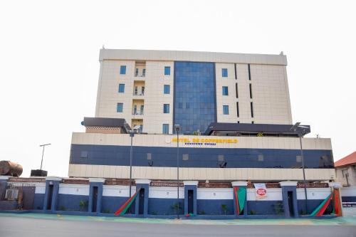 Owerri Hotel | Hotel De Copperfield Owerri