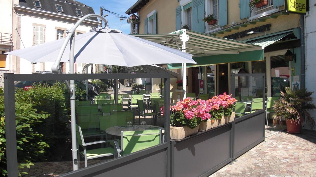Rochechouart Hotel | Hotel De France