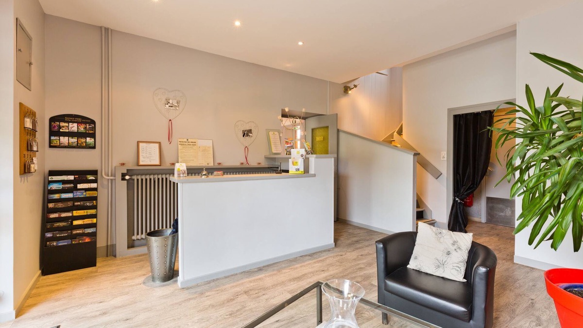 Ambert Hotel | Hotel de la Gare