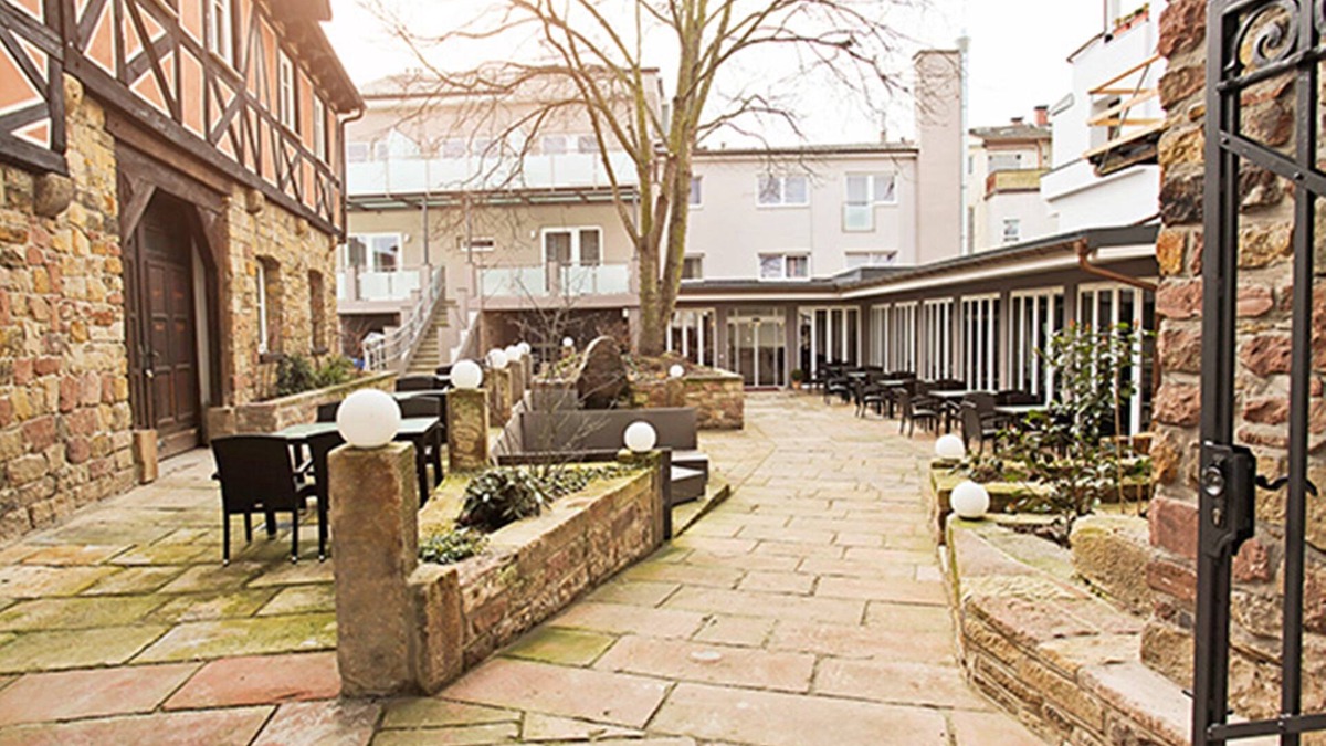 Neustadt an der Weinstrasse Hotel | Hotel Palatina