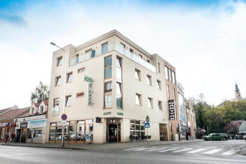 Nitra Hotel | Hotel Deluxe with free Wellness and Fitness Centrum