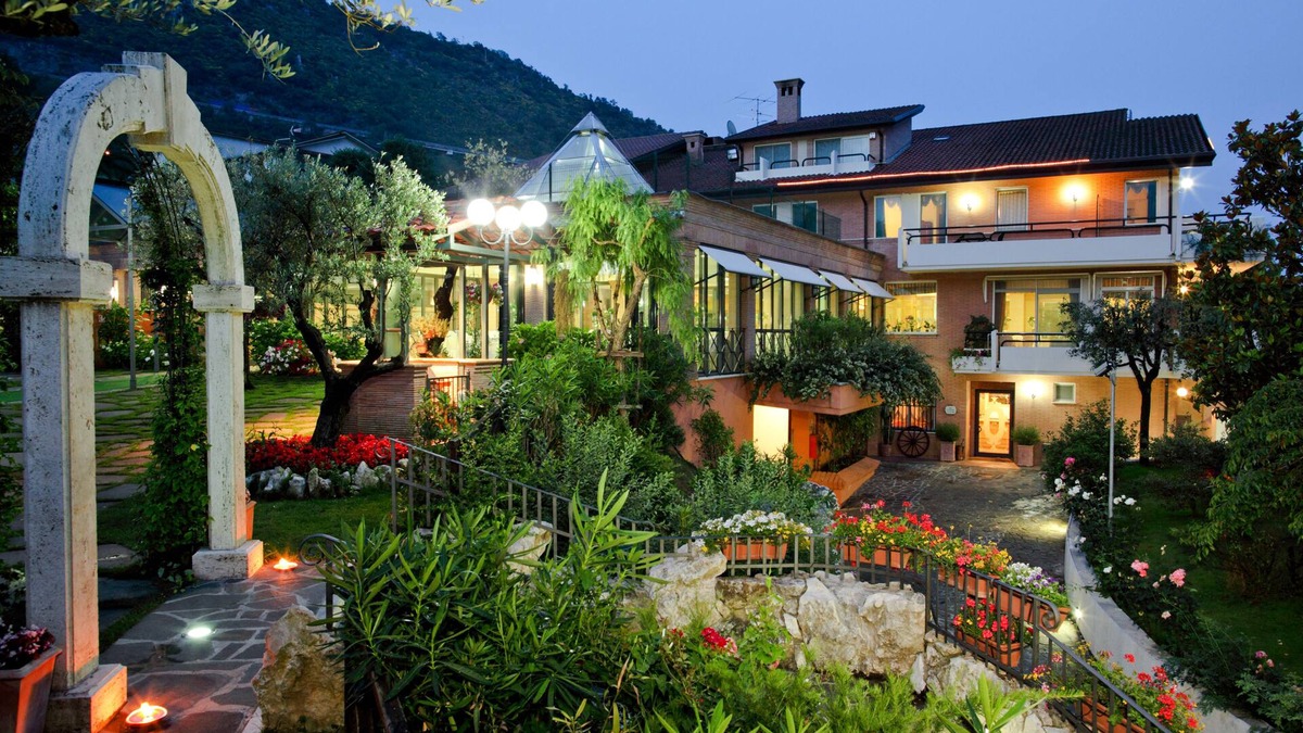 Sant'Elia Fiumerapido Hotel | Hotel Des Reves - Al Poggio di Casalucense