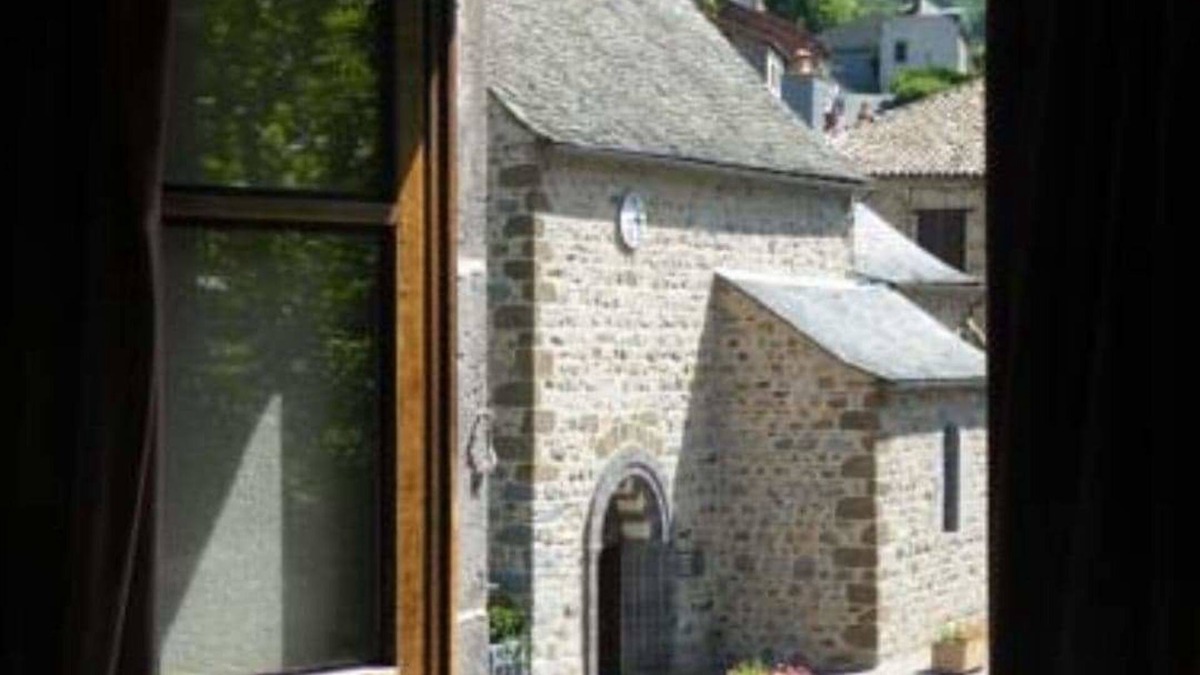 Ferrieres-Saint-Mary Hotel | Hotel des Voyageurs