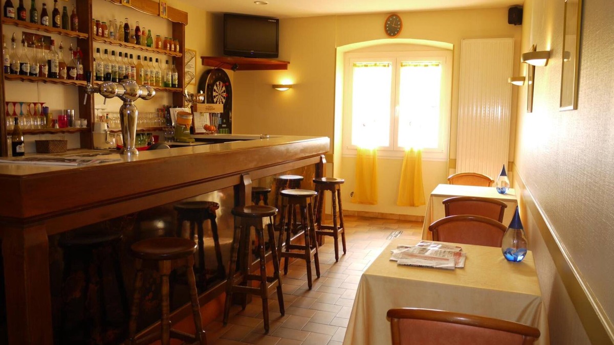Livron-sur-Drome Hotel | Hotel des Voyageurs