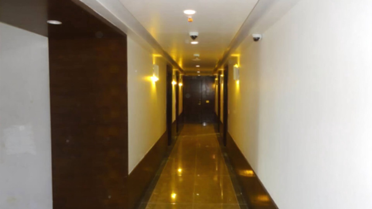 Ellis Bridge Hotel | HOTEL DEV AADI