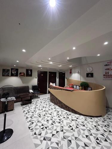 Solapur Hotel | Hotel Dhanashri