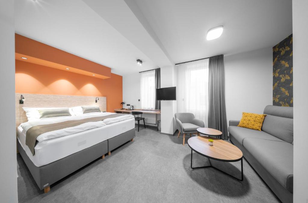 Karvina Hotel | Hotel Diana