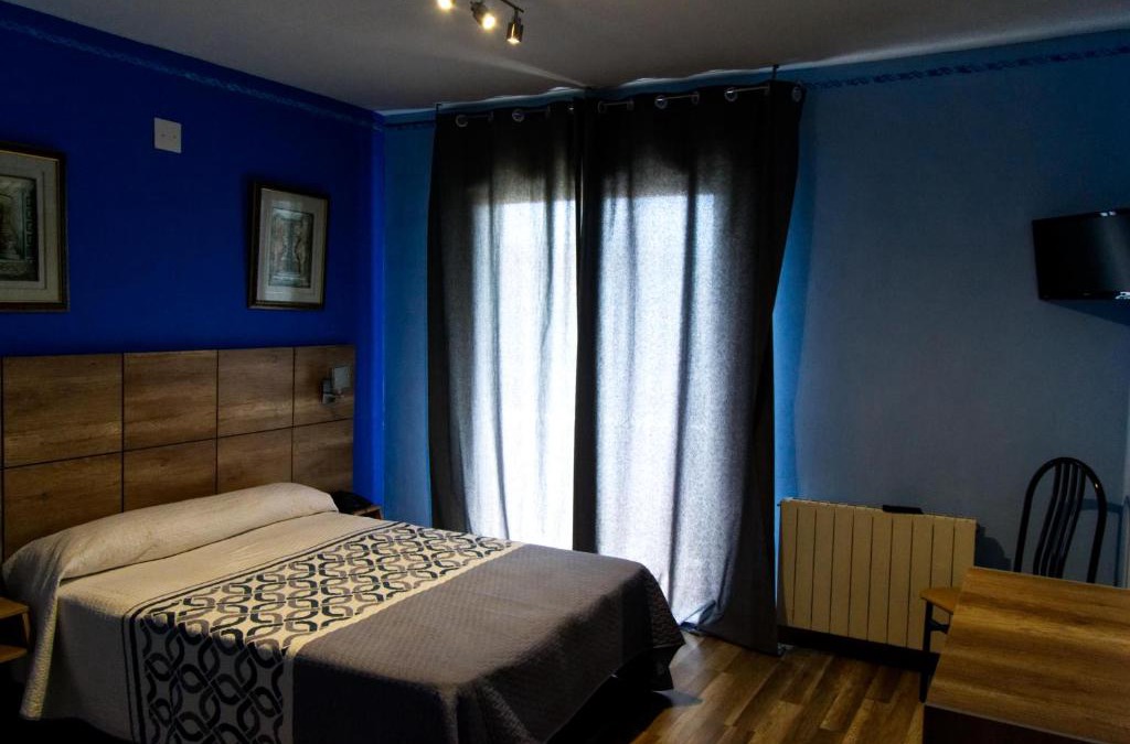 Villanueva de la Canada Hotel | Hotel Don Angel