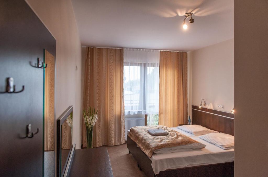Radom Hotel | Hotel E7
