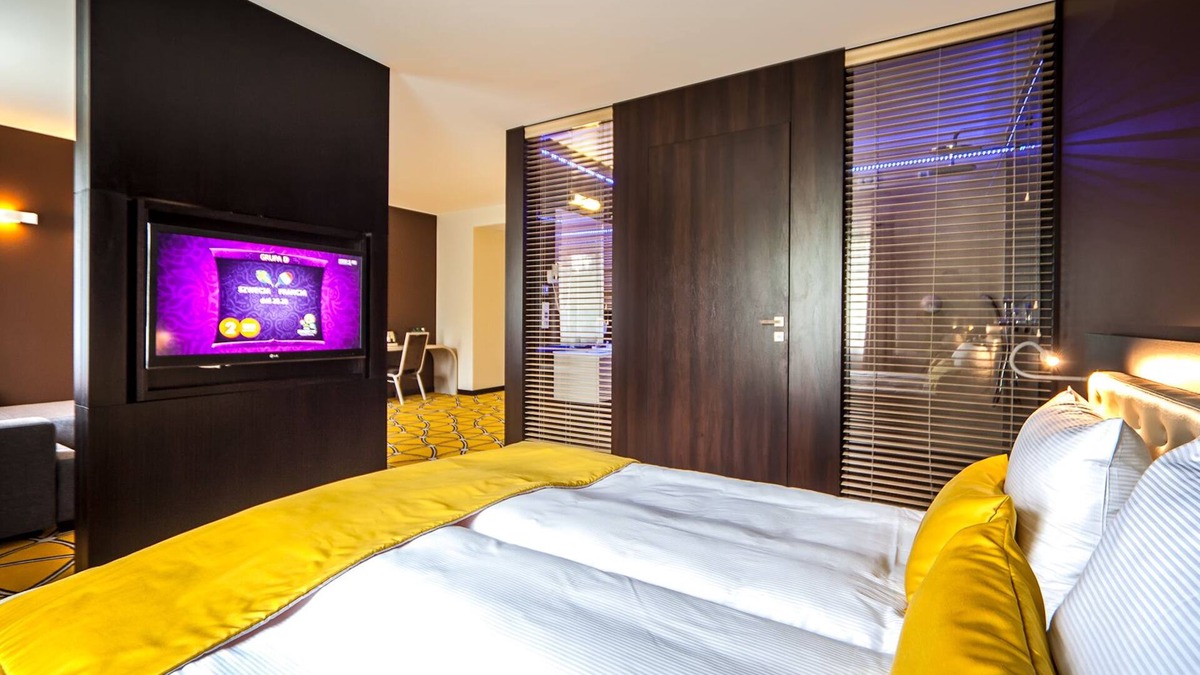 Domaslaw Hotel | Hotel Eclipse