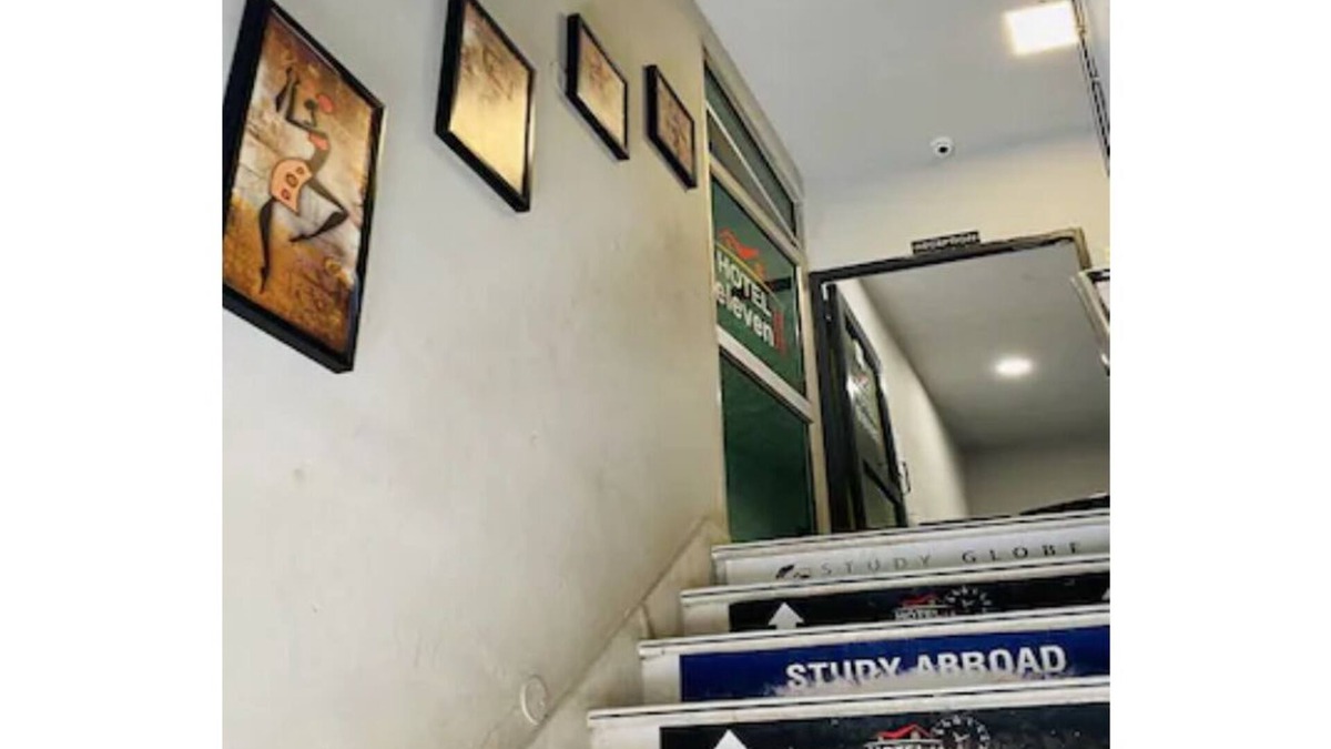 Sirsa Apartment | Hotel Eleven 6