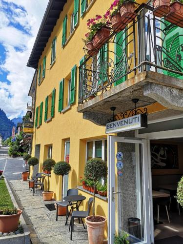 Lavorgo Hotel | Hotel Elvezia - Self Check-in