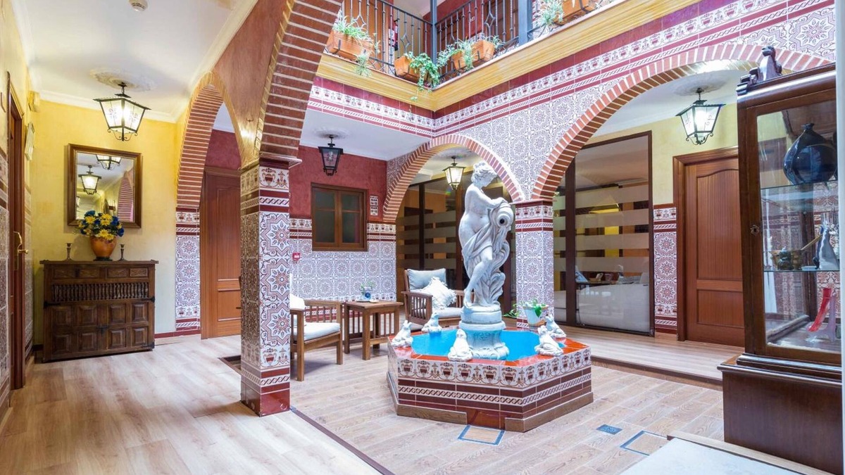 Osuna Hotel | Hotel Esmeralda