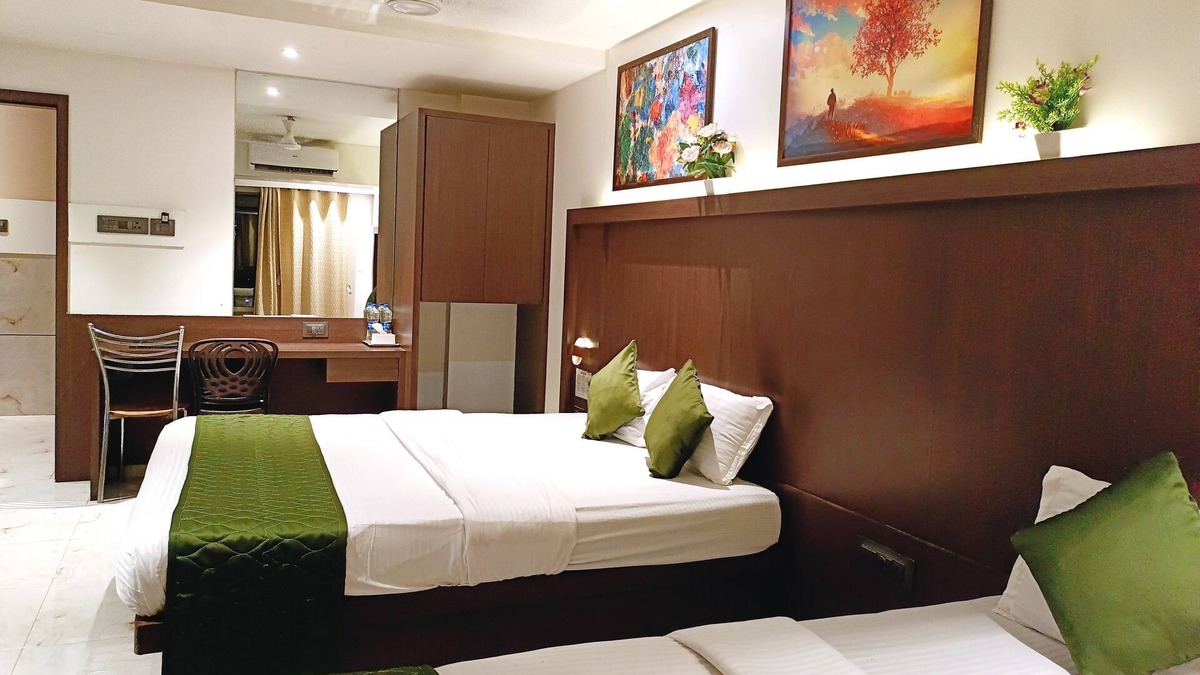 Panvel Hotel | Hotel Express INN, Panvel