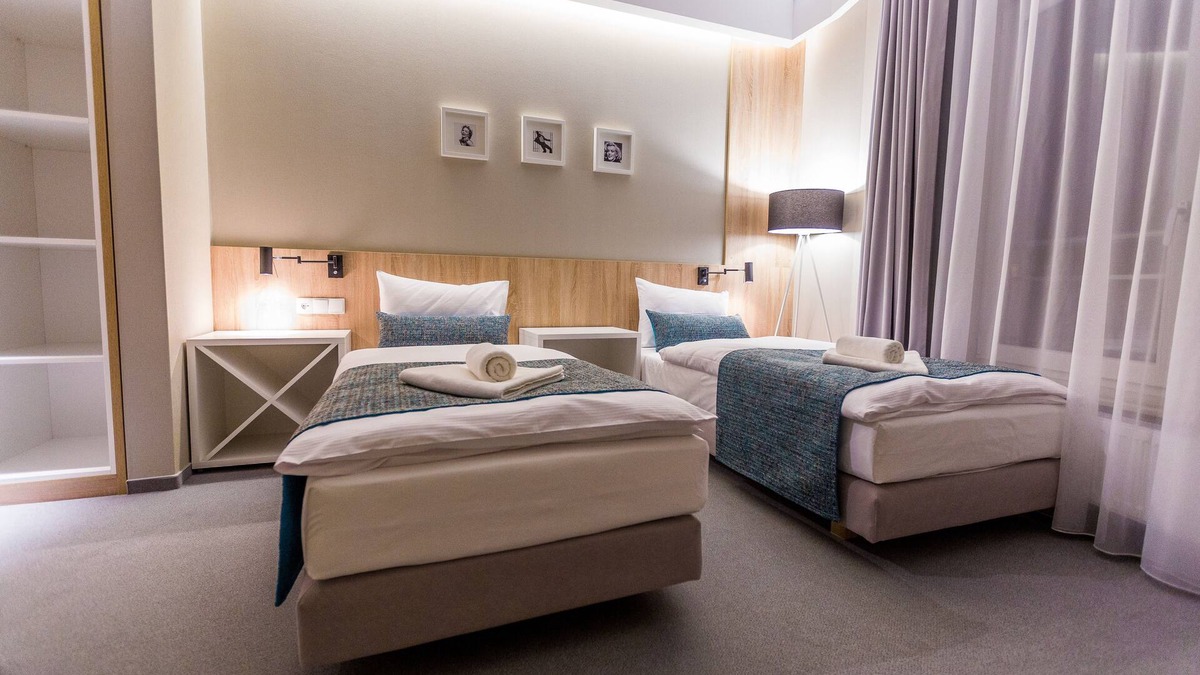 Rzeszow Hotel | Hotel Falcon