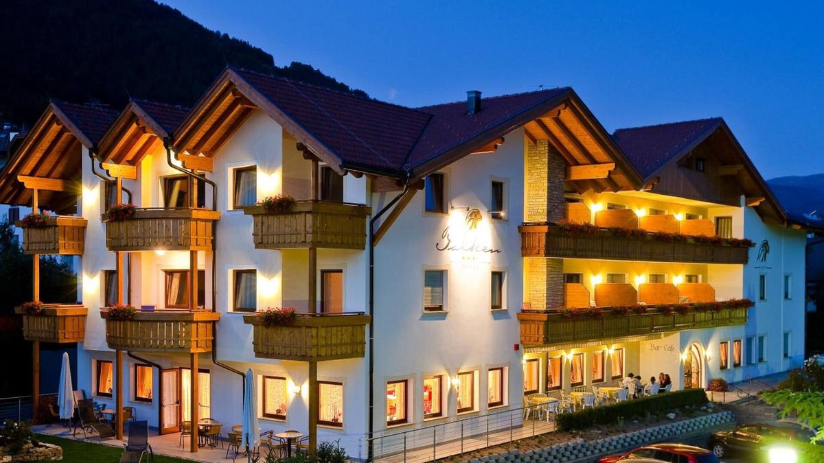 Pfalzen Hotel | Hotel Falken