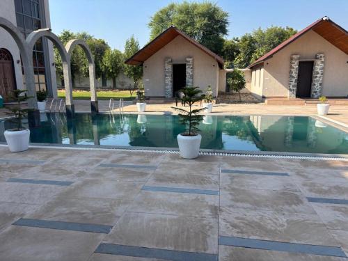 Chandwaji Hotel | Hotel Farm Serene