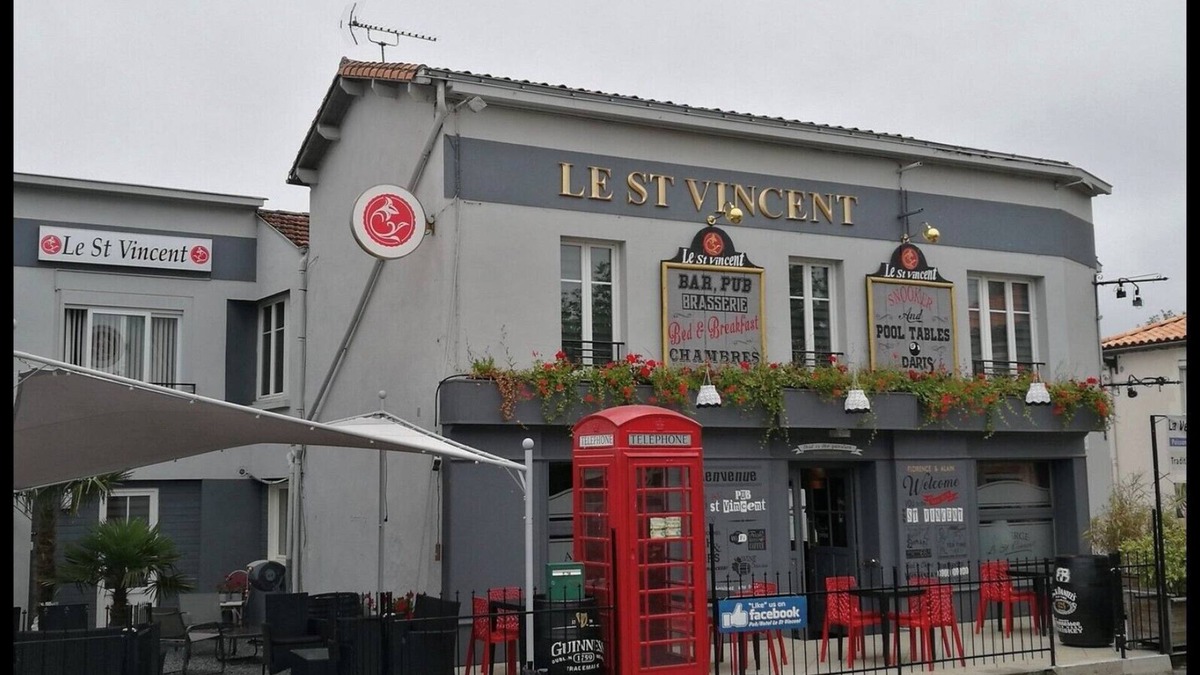 Saint-Vincent-Sterlanges House | Hotel le Saint-Vincent