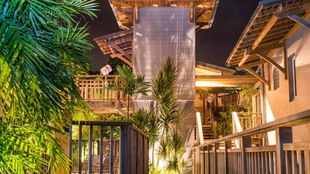 Tartane Hotel | Hotel French Coco