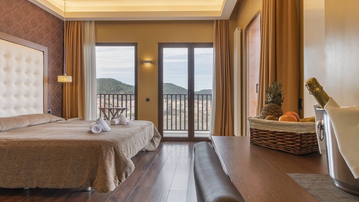 Valderrobres Hotel | Hotel Fuente del Miro