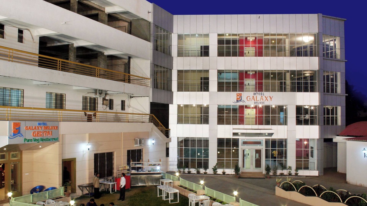 Jalna Hotel | Hotel Galaxy Deluxe